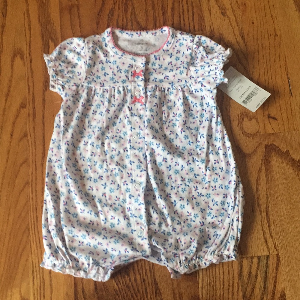 NWT 0-3 month romper Carter's baby girl